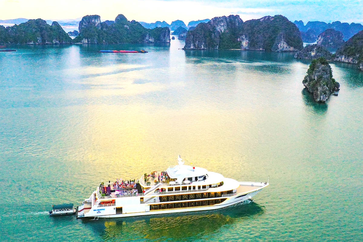 雙灣遊船 雙灣遊船